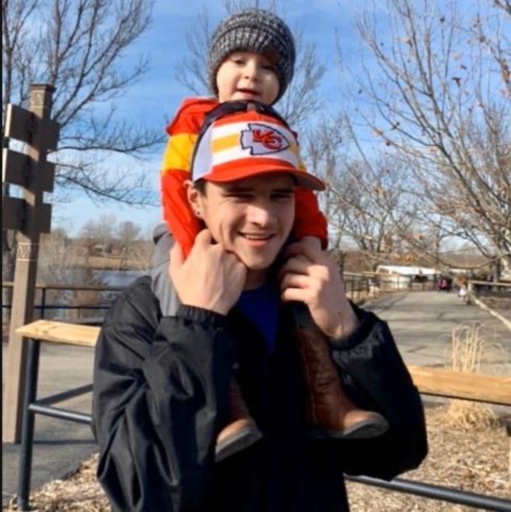 Meet your Posher, Brandon